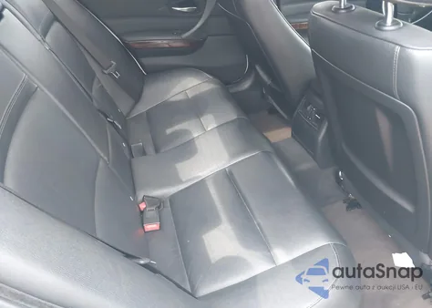 2010 BMW 328I xDrive z USA, uszkodzony, nr VIN WBAPK5C58AA650779